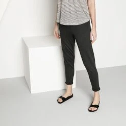 Birkenstock Madrid Dames Slippers Small Fit - Black - Maat 40 24 Birkenstock Madrid Dames Slippers Small Fit - Black - Maat 40 -Birkenstock Winkel 1200x1200 161