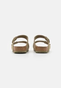 Birkenstock Arizona TexCanvas Faded Vegan Unisex - Muiltjes - Faded Khaki 10 Birkenstock Arizona TexCanvas Faded Vegan Unisex - Muiltjes - Faded Khaki -Birkenstock Winkel 15be4d191cc34a908a5aeb1c419a787d