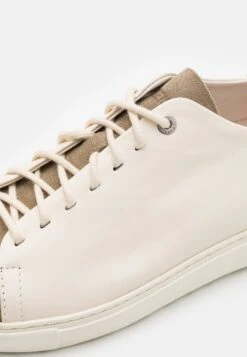 Birkenstock Bend Decon Pop Lena- Sneakers Laag - Taupe/Eggshell 19 Birkenstock Bend Decon Pop Lena- Sneakers Laag - Taupe/Eggshell -Birkenstock Winkel 26cad9f010644522829ab261681414d6