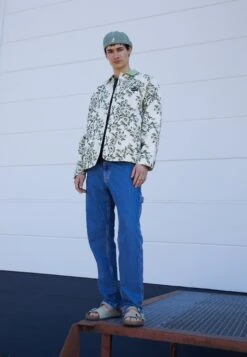 Birkenstock Arizona - Pantoffels - Desert Buck Faded Khaki 12 Birkenstock Arizona - Pantoffels - Desert Buck Faded Khaki -Birkenstock Winkel b37687d6f5be4548acf77fc1554db675