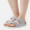 Birkenstock Arizona Shimmering Narrow Fit - Pantoffels - Lilac 1 Birkenstock Arizona Shimmering Narrow Fit - Pantoffels - Lilac -Birkenstock Winkel e540c95f46854062a543a8533e9e73ae