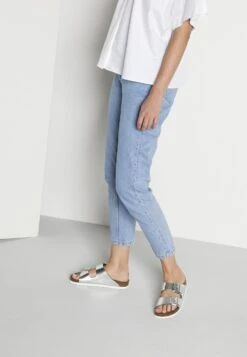 Birkenstock Arizona Nl Sfb Regular - Pantoffels - Silver -Birkenstock Winkel f2c56f4972ad46dbb264a4b8518487f1